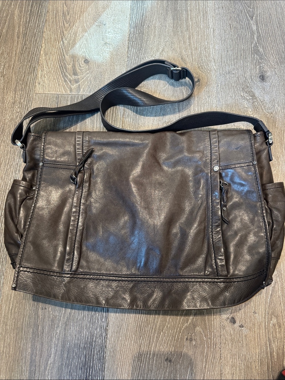 Vintage Andrew Marc Brown Leather Messenger Bag with Adjustable Strap